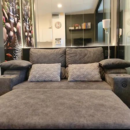 Free Airport Pick Up ! 12Th Floor Cozy Studio Room, 5 Mins Walk To Iconsiam & Bts
