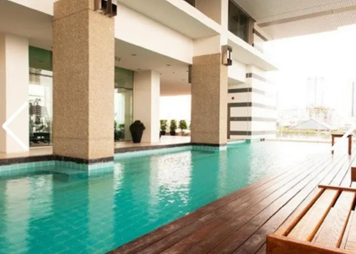 Free Airport Pick Up ! 12th Floor Cozy Room, 5 Mins Walk To Iconsiam & Bts 4*