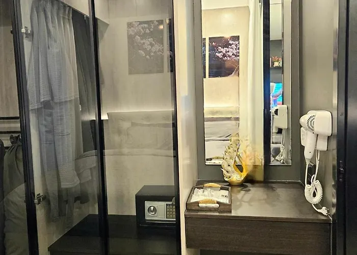 Free Airport Pick Up ! 12th Floor Cozy Room, 5 Mins Walk To Iconsiam & Bts アパートホテル バンコク都