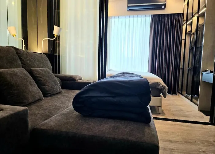 アパートホテル Free Airport Pick Up ! 12th Floor Cozy Room, 5 Mins Walk To Iconsiam & Bts バンコク都