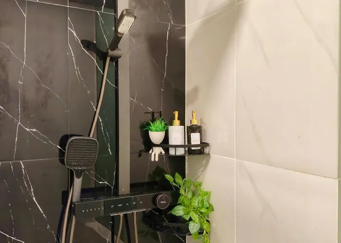 Free Airport Pick Up ! 12th Floor Cozy Room, 5 Mins Walk To Iconsiam & Bts アパートホテル 4*